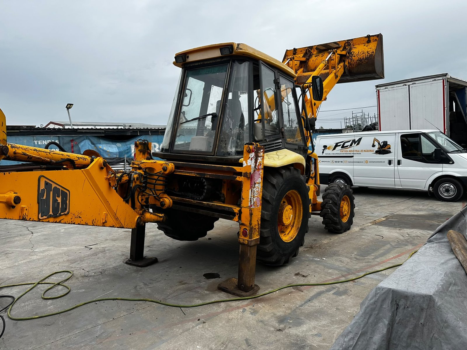 JCB antes
